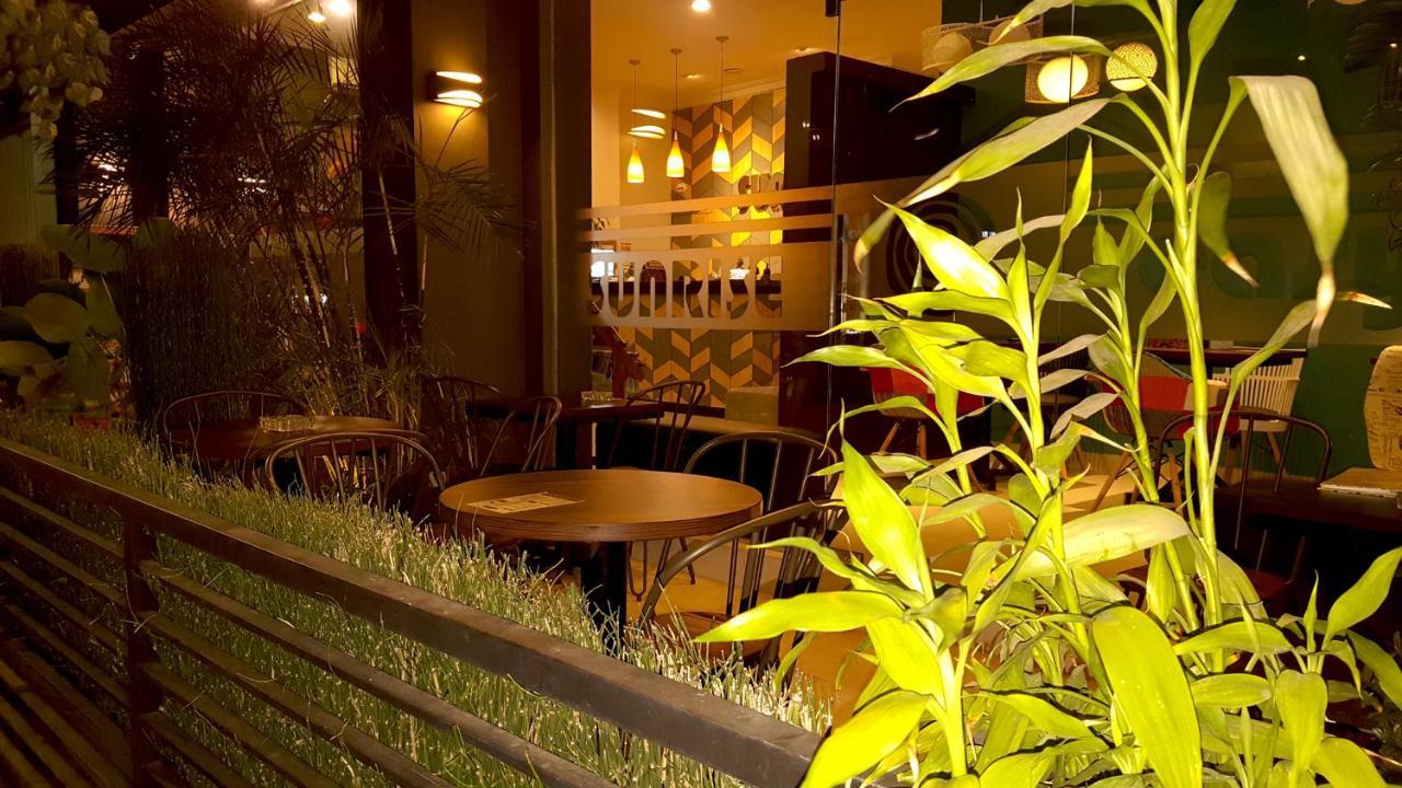 Kejayan Sunrise Hotel Jogja מראה חיצוני תמונה